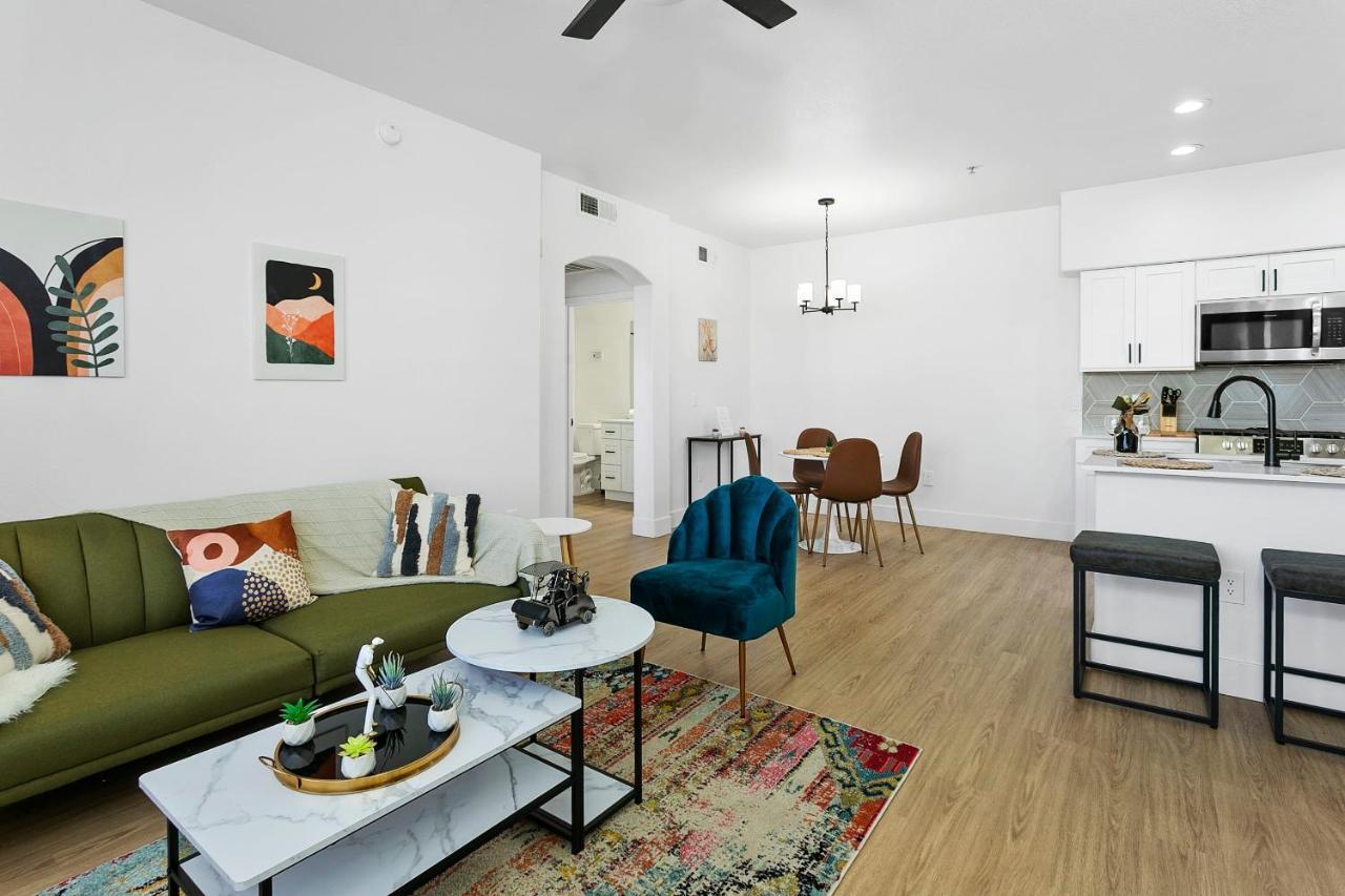 Cozysuites Glendale By The Stadium With Pool 01 Ngoại thất bức ảnh