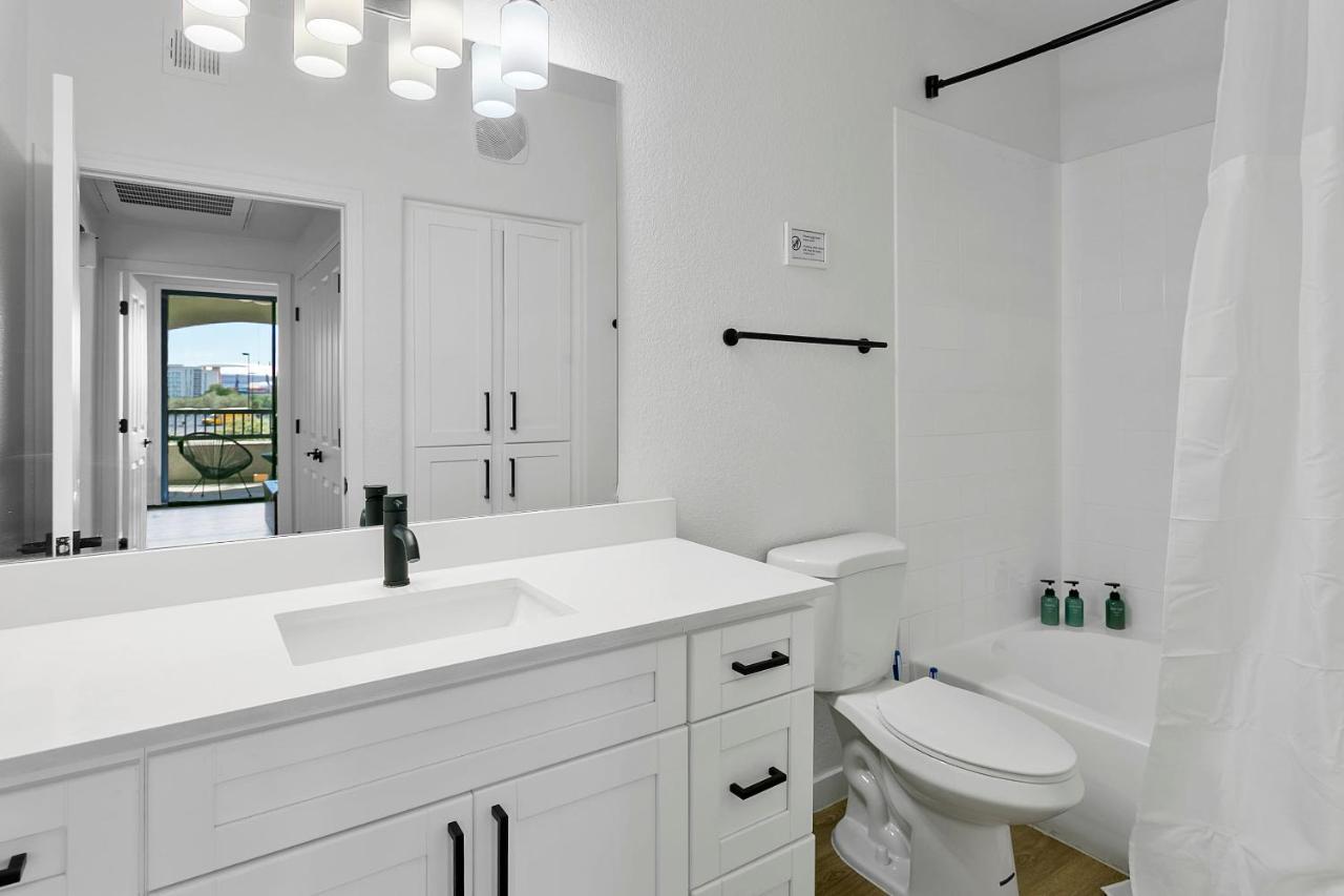 Cozysuites Glendale By The Stadium With Pool 01 Ngoại thất bức ảnh